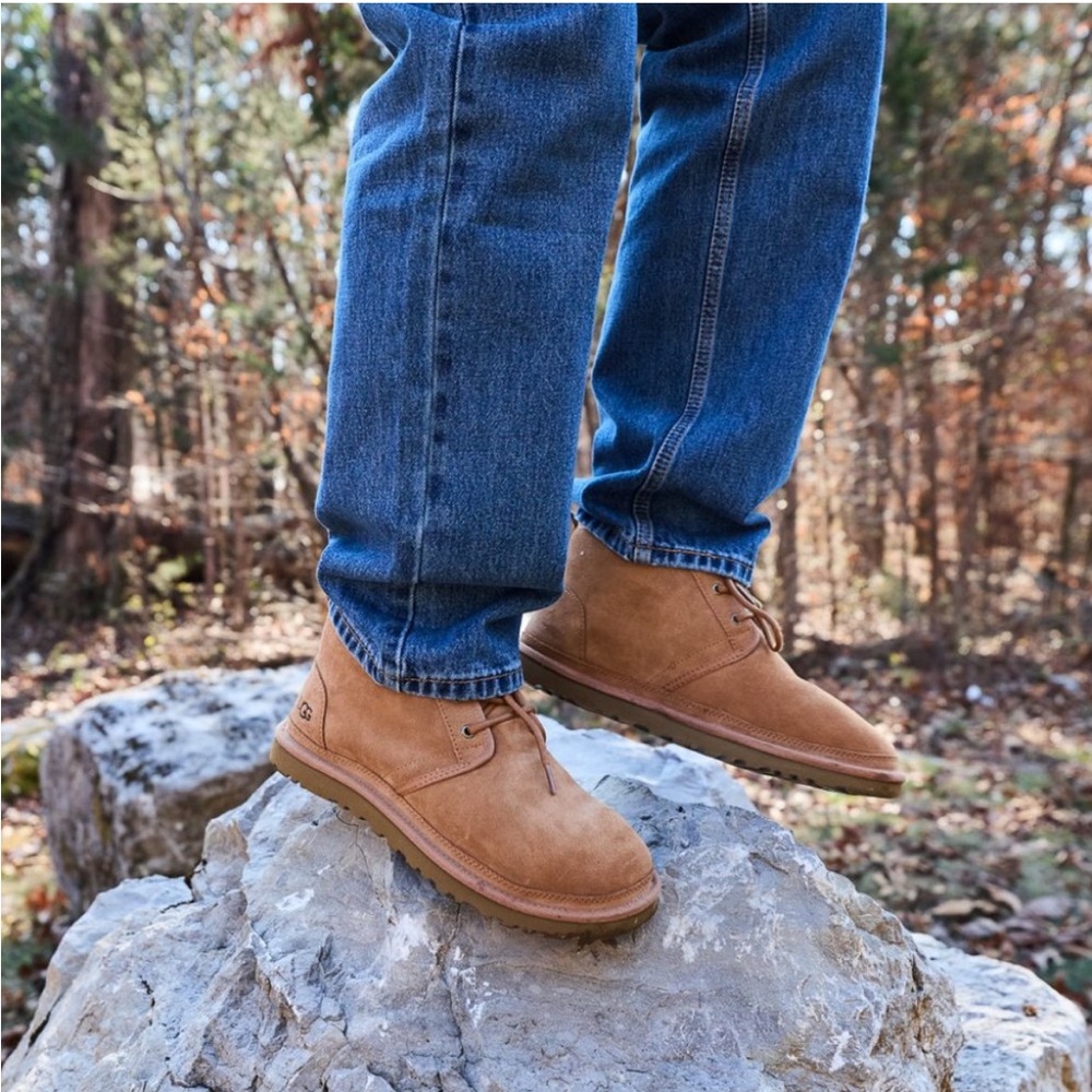 UGG Men’s Neumel Chukka Ankle Boots in Chestnut Size Men’s 12